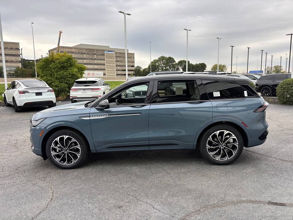 New 2026 Lincoln Nautilus Reserve SUV