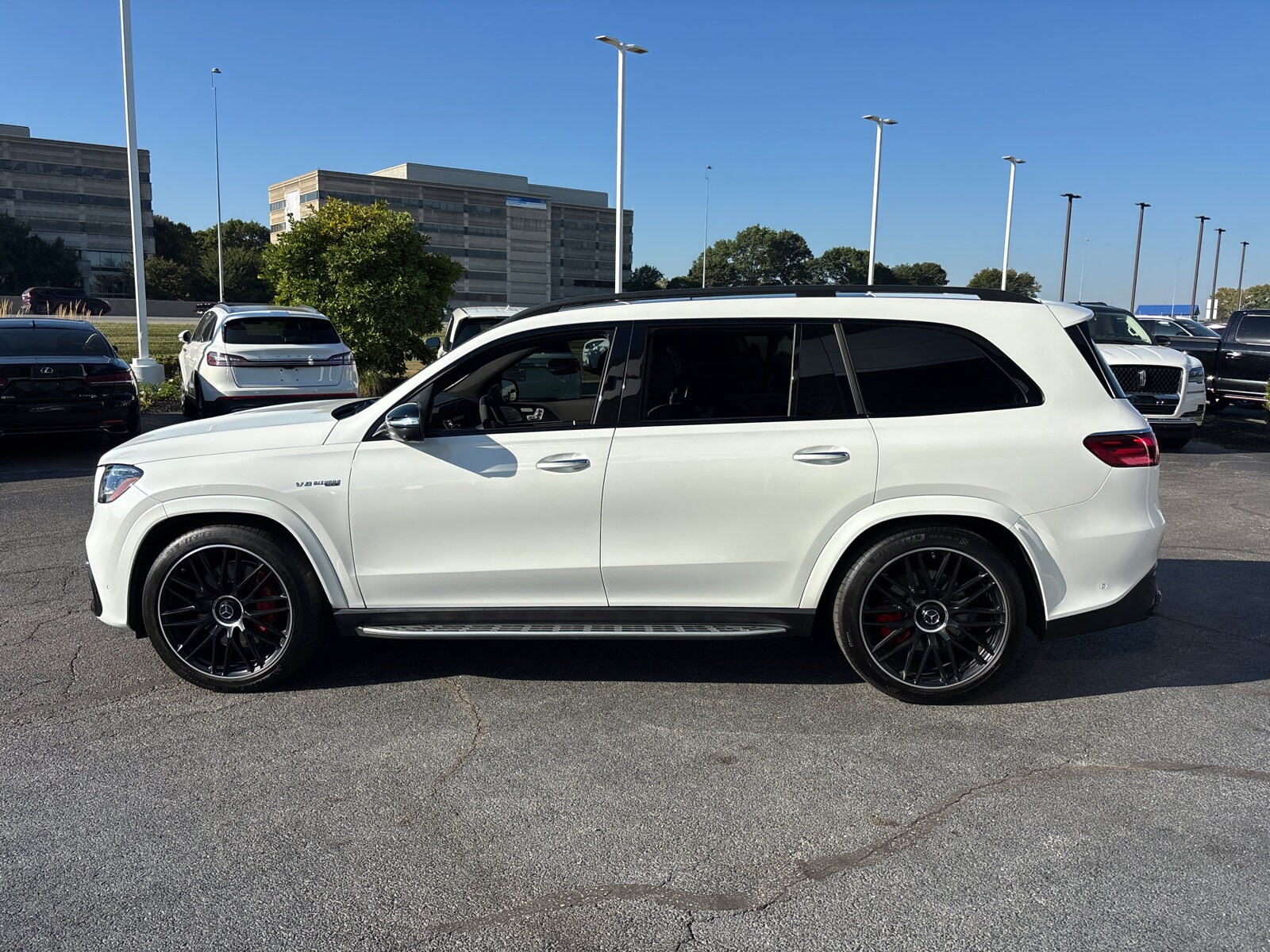 2024 Mercedes Benz GLS AMG 63 photo 2