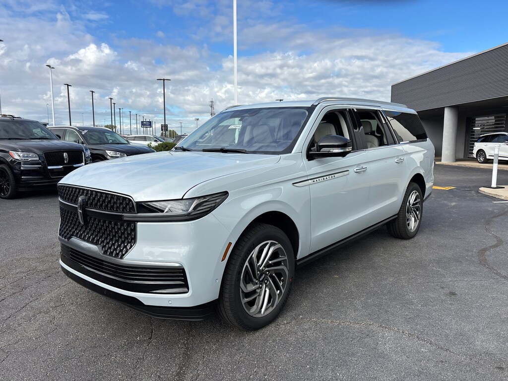 New 2025 Lincoln Navigator L Reserve SUV