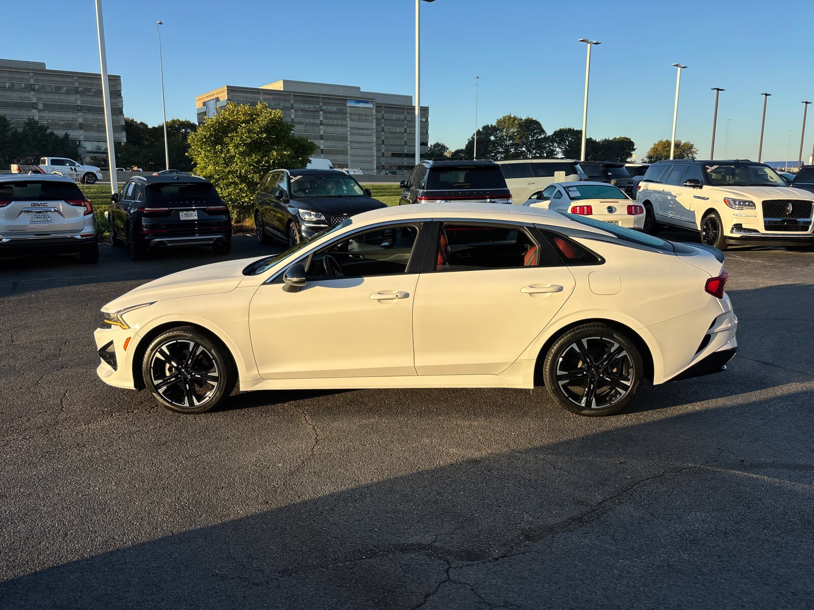 2023 Kia K5 GT-Line photo 4