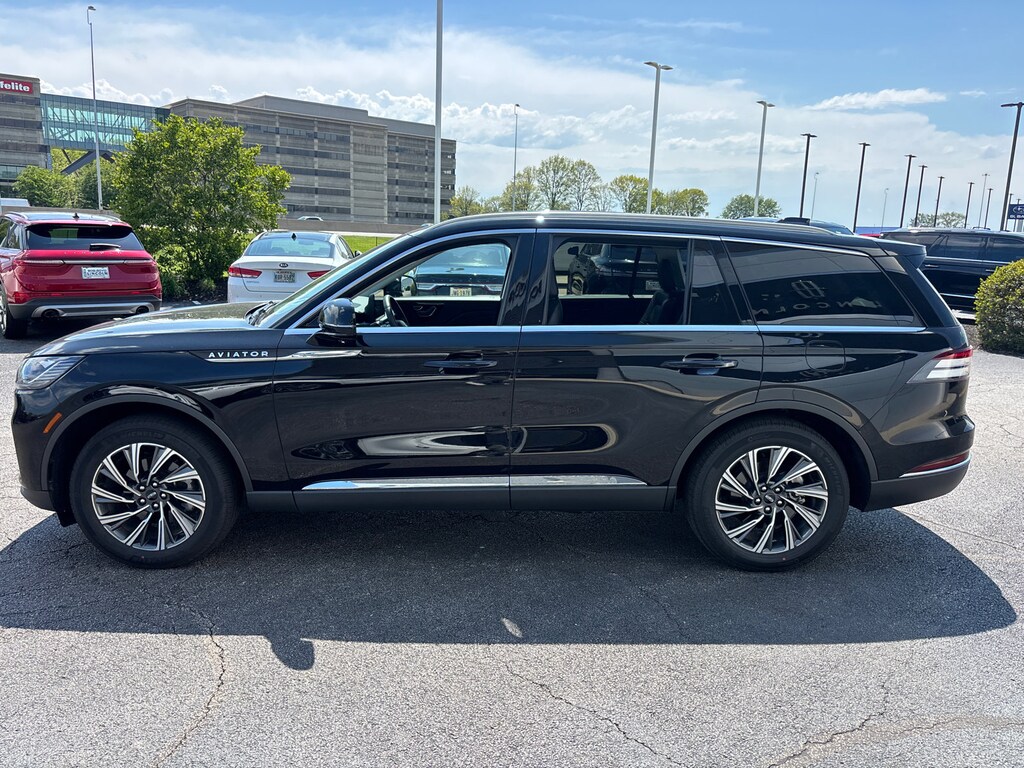 New 2026 Lincoln Aviator Premiere SUV