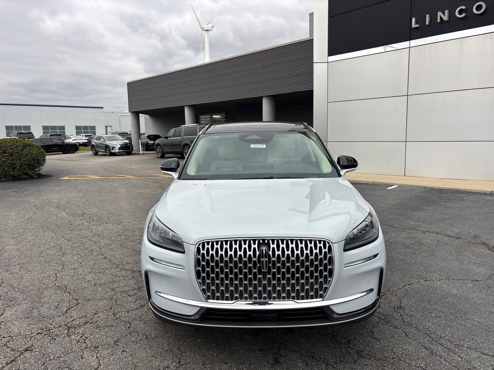 2026 Lincoln Corsair Premiere photo 2