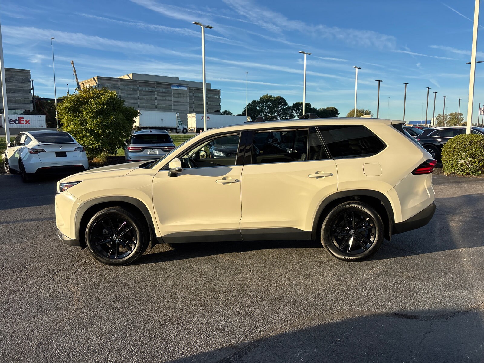 2024 Toyota Grand Highlander Hybrid MAX photo 4