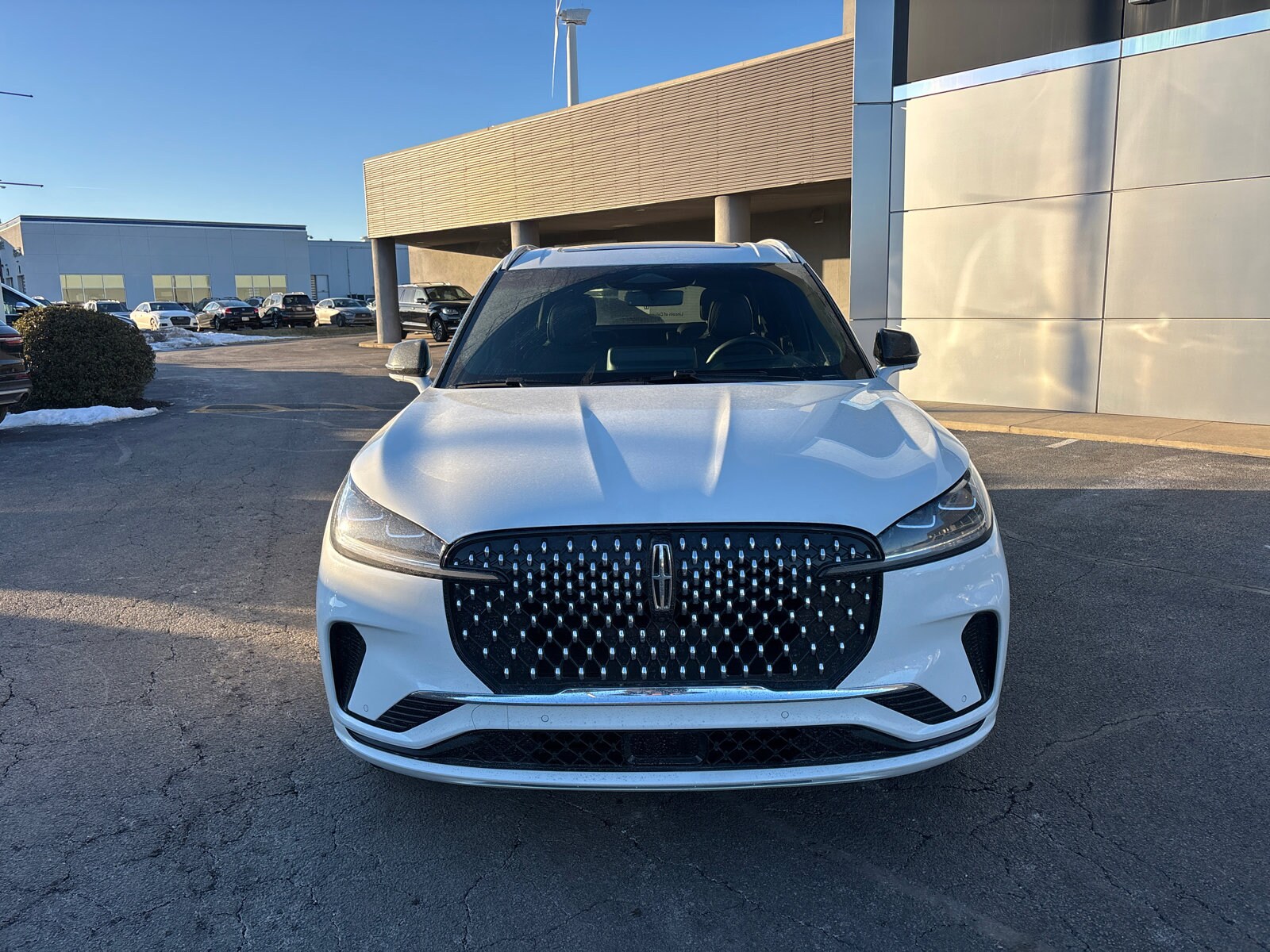 2025 Lincoln Aviator Black Label photo 2