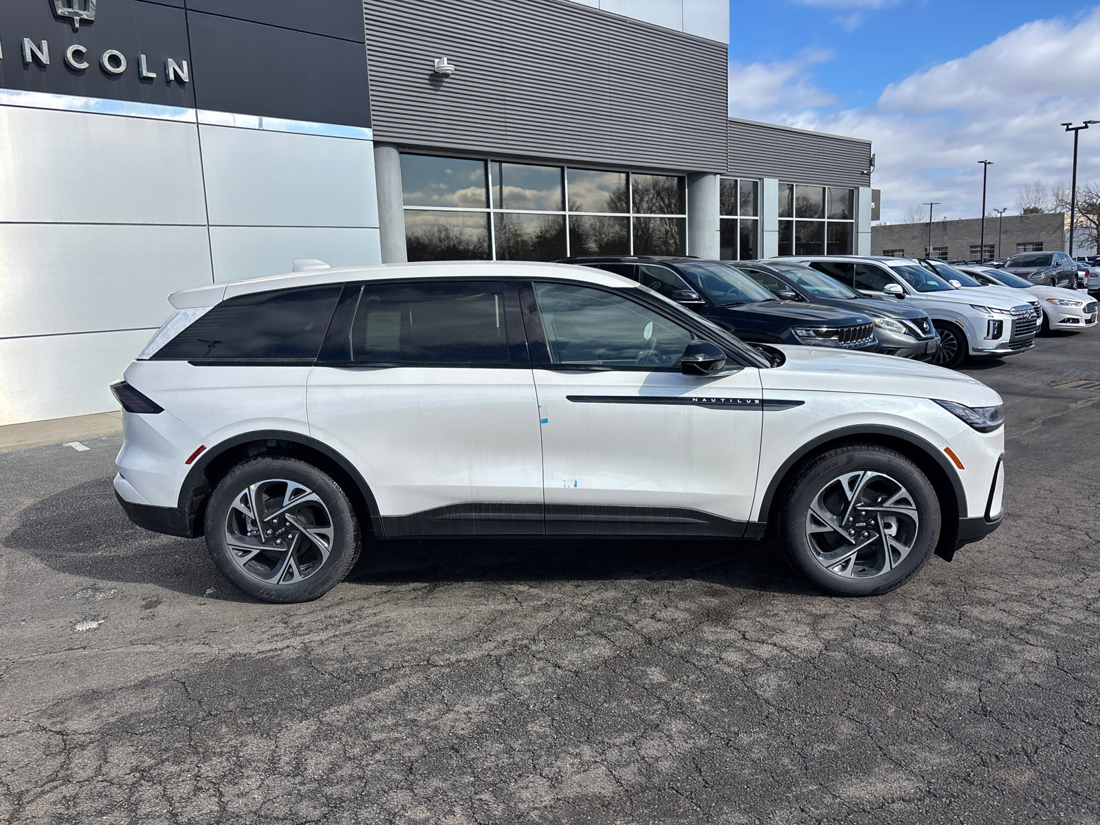 2026 Lincoln Nautilus Premiere - Photo 8