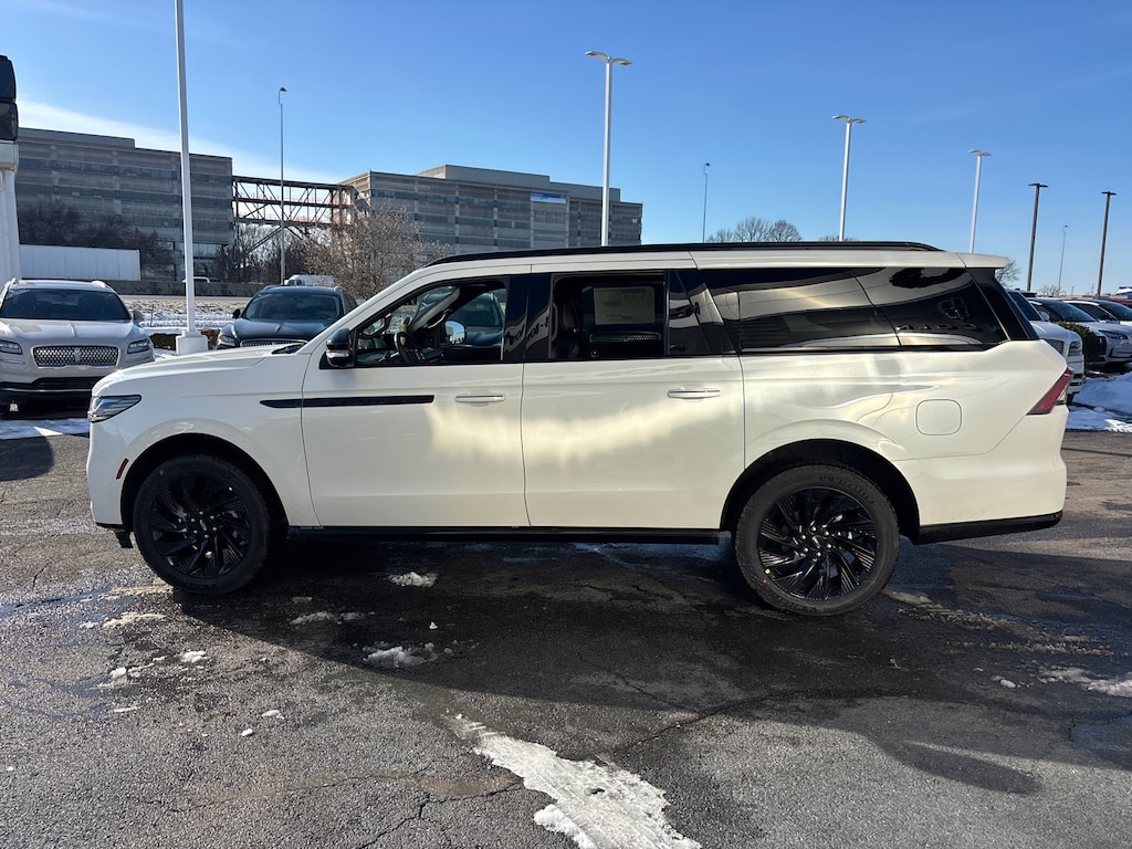 New 2026 Lincoln Navigator L Reserve SUV
