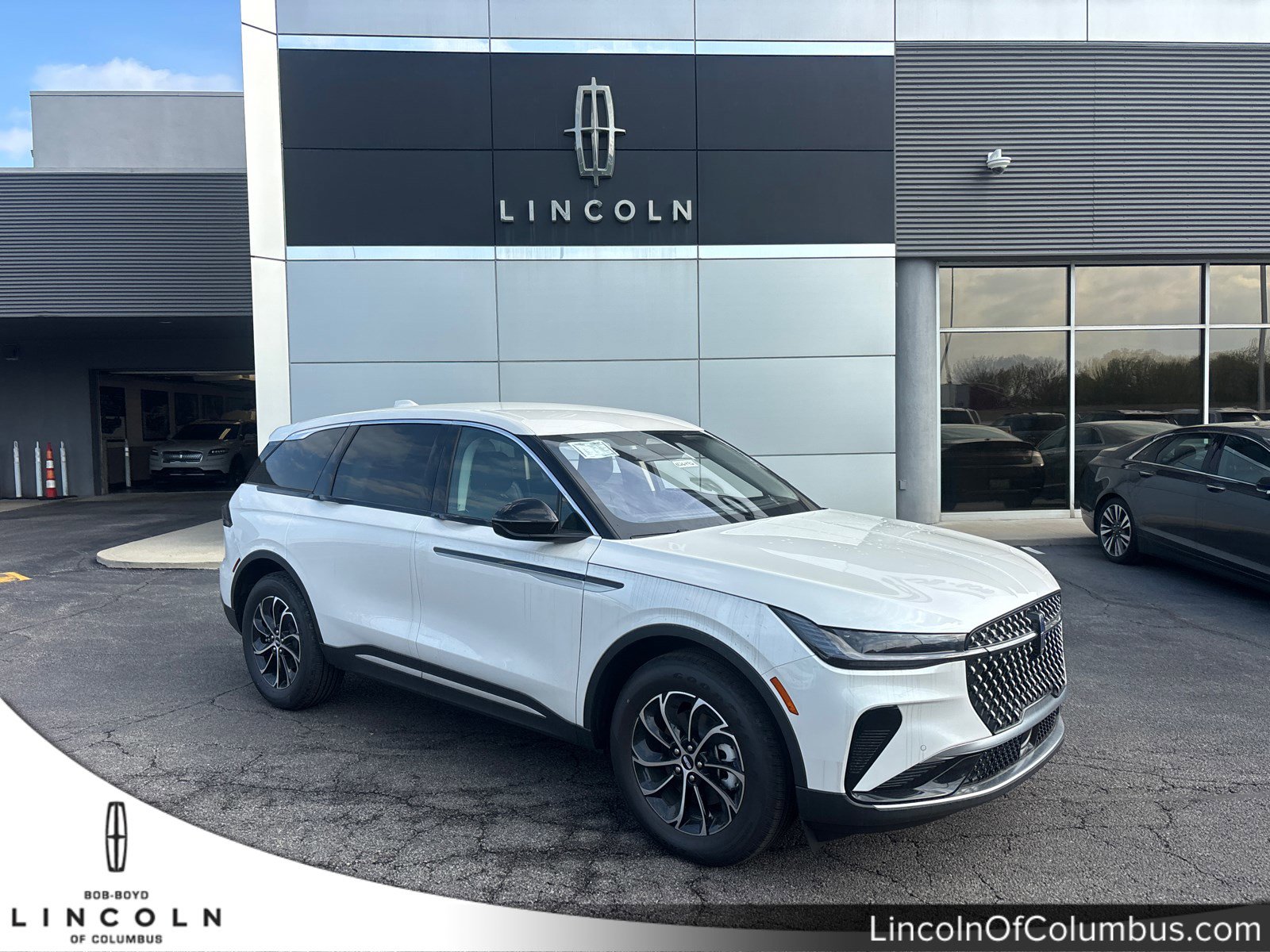 2026 Lincoln Nautilus Premiere AWD's photo