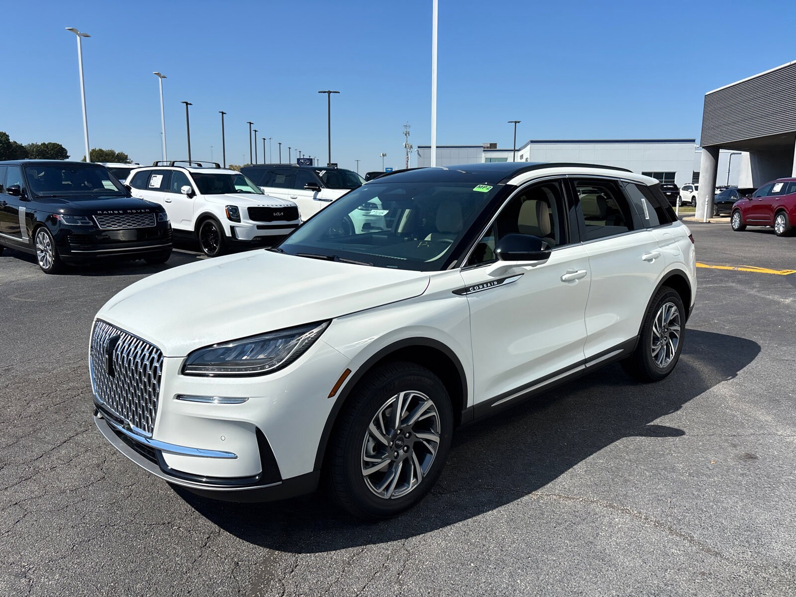 2026 Lincoln Corsair Premiere photo 3