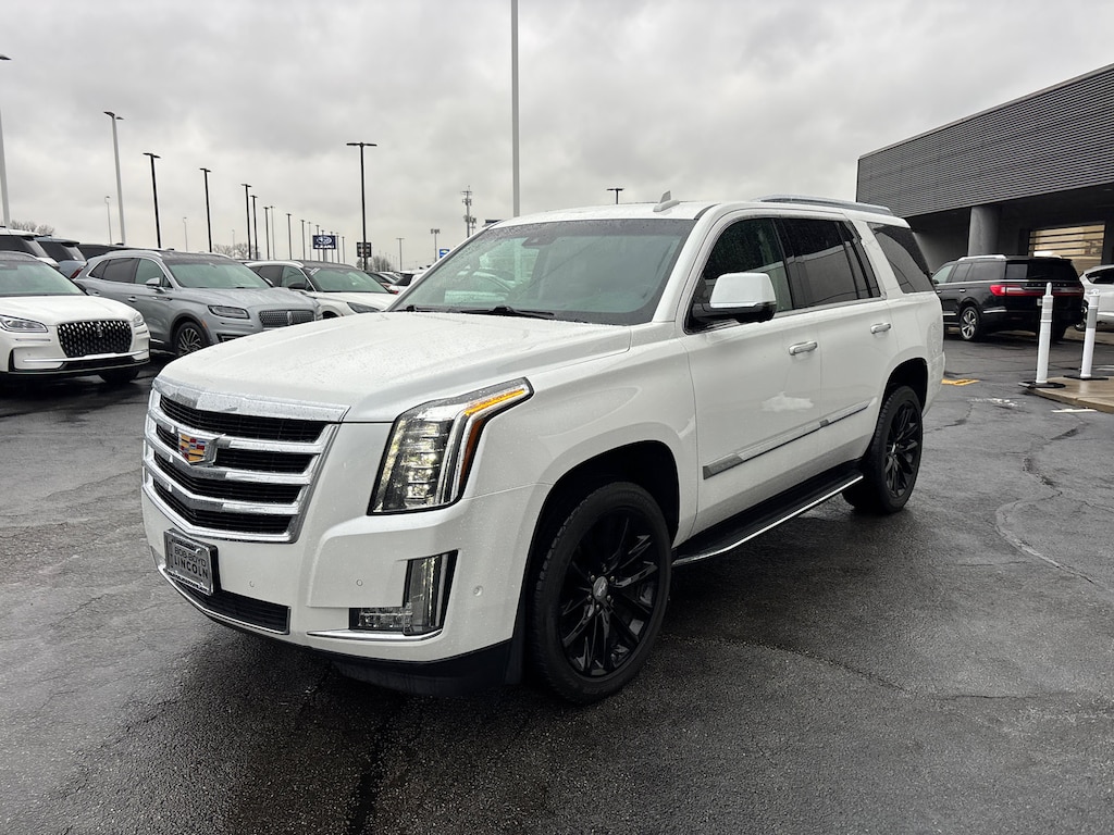 Used 2018 Cadillac Escalade Luxury SUV