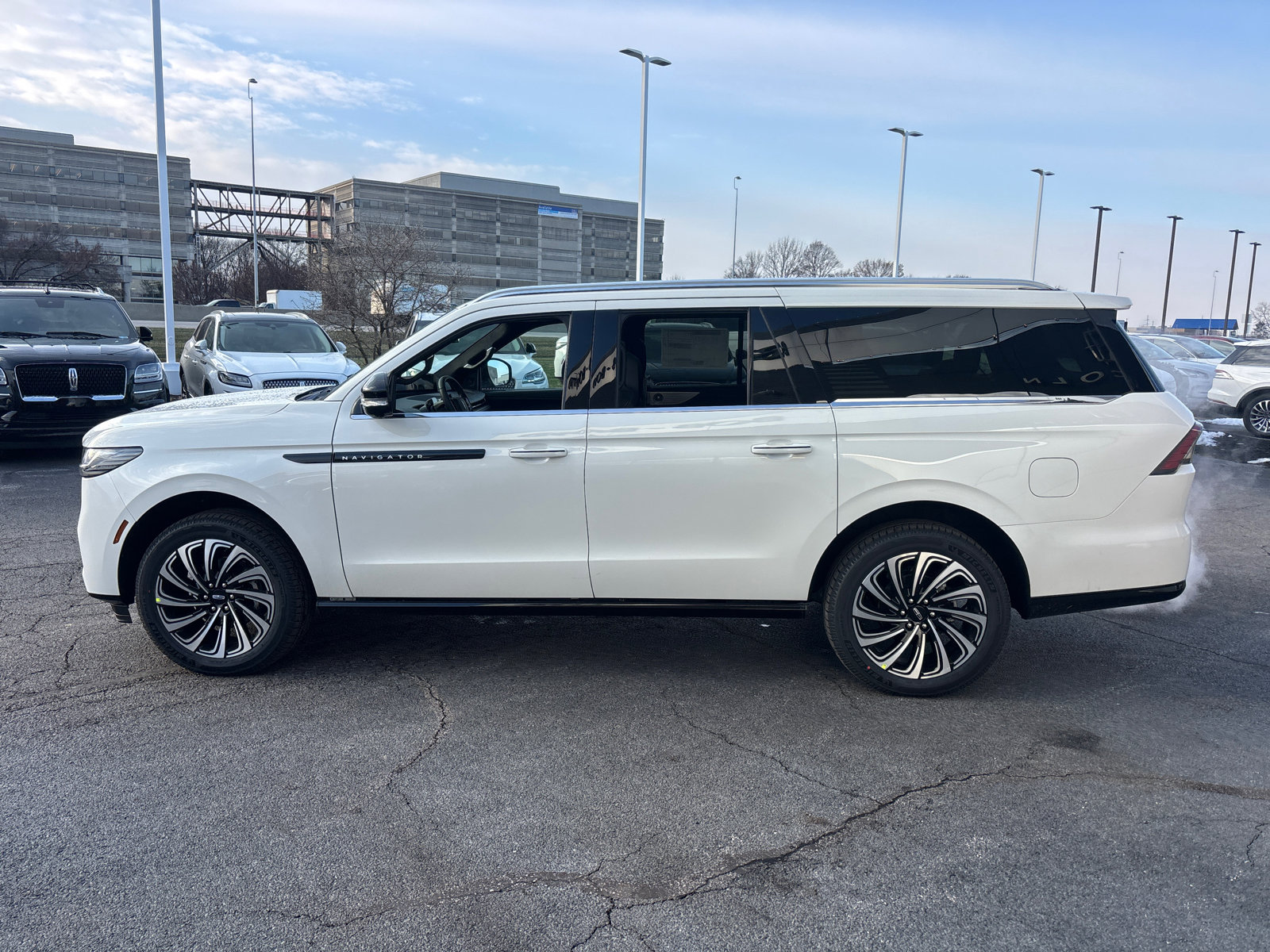 2026 Lincoln Navigator Black Label L - Photo 4