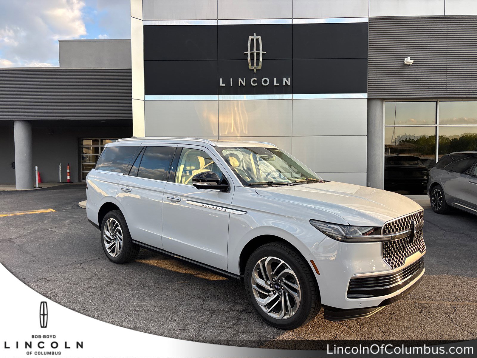 2026 Lincoln Navigator Reserve 4WD's photo