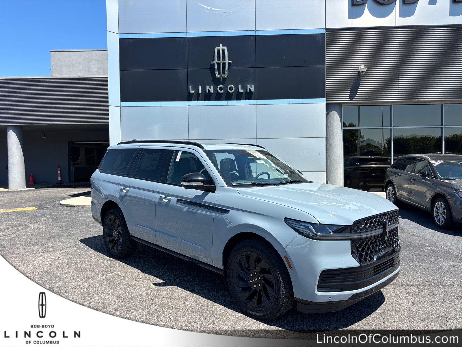 2026 Lincoln Navigator Reserve 4WD's photo