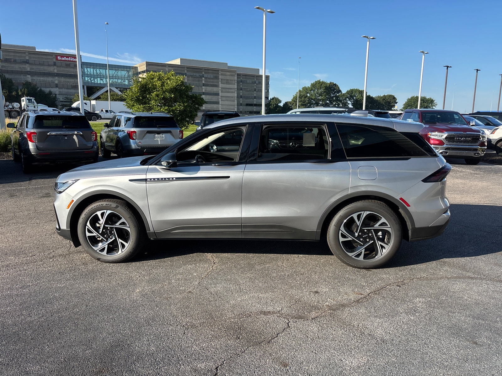 2026 Lincoln Nautilus Premiere - Photo 4