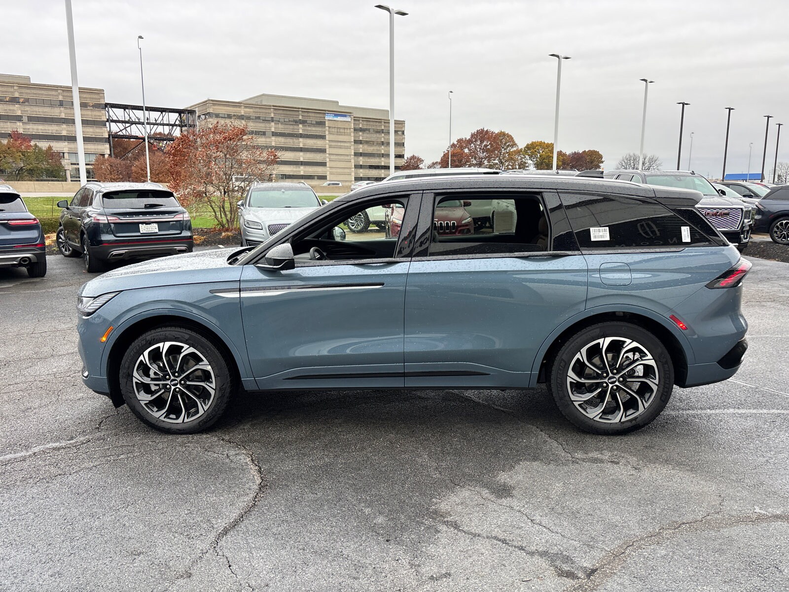 2026 Lincoln Nautilus Reserve photo 4