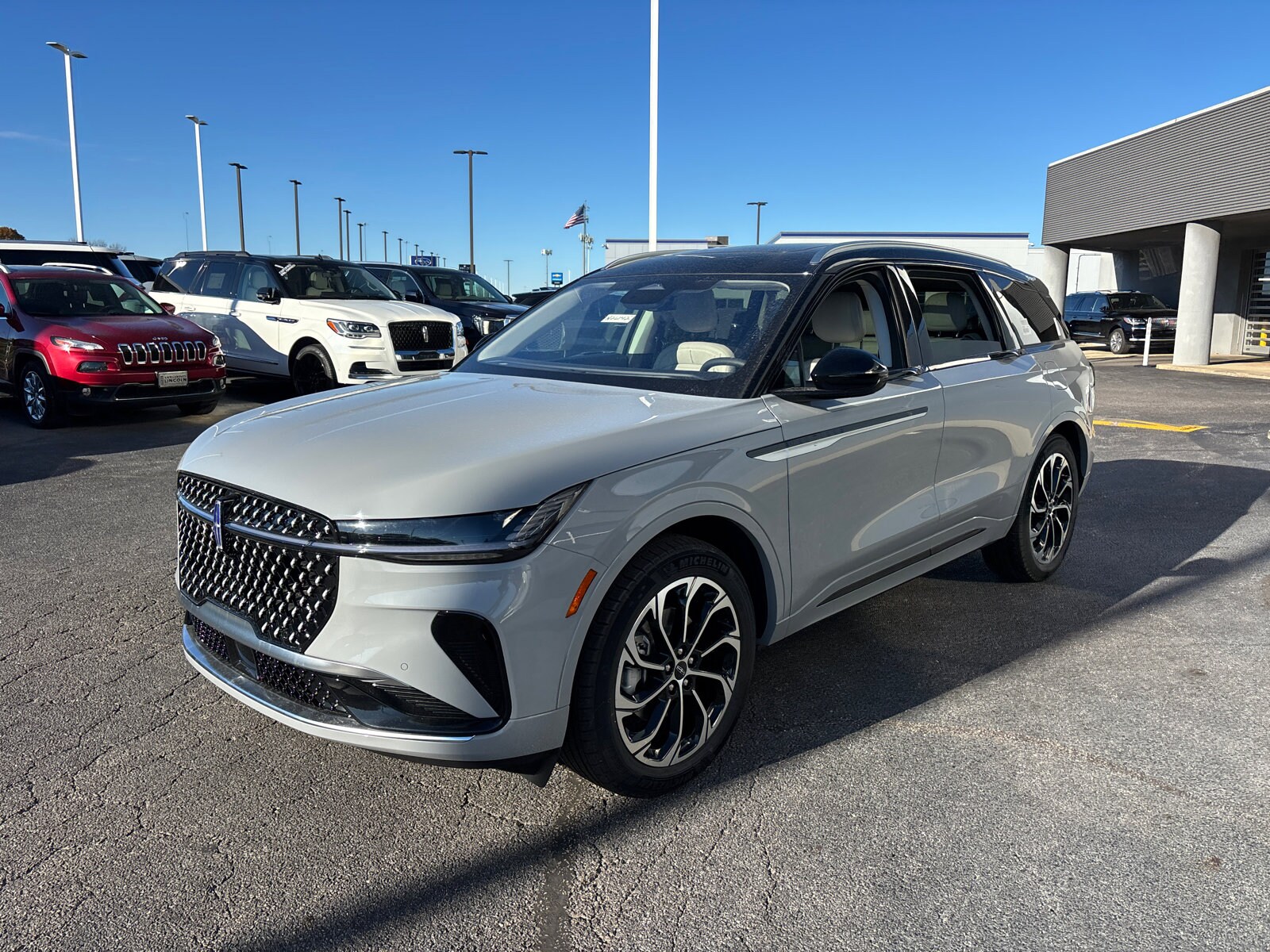 2026 Lincoln Nautilus Reserve photo 3