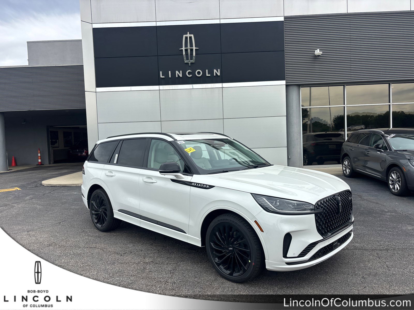 2026 Lincoln Aviator Reserve AWD's photo