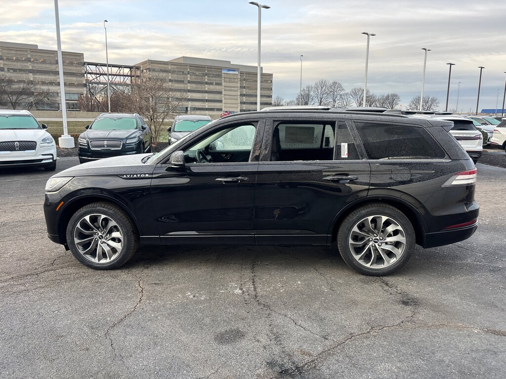 New 2026 Lincoln Aviator Premiere SUV