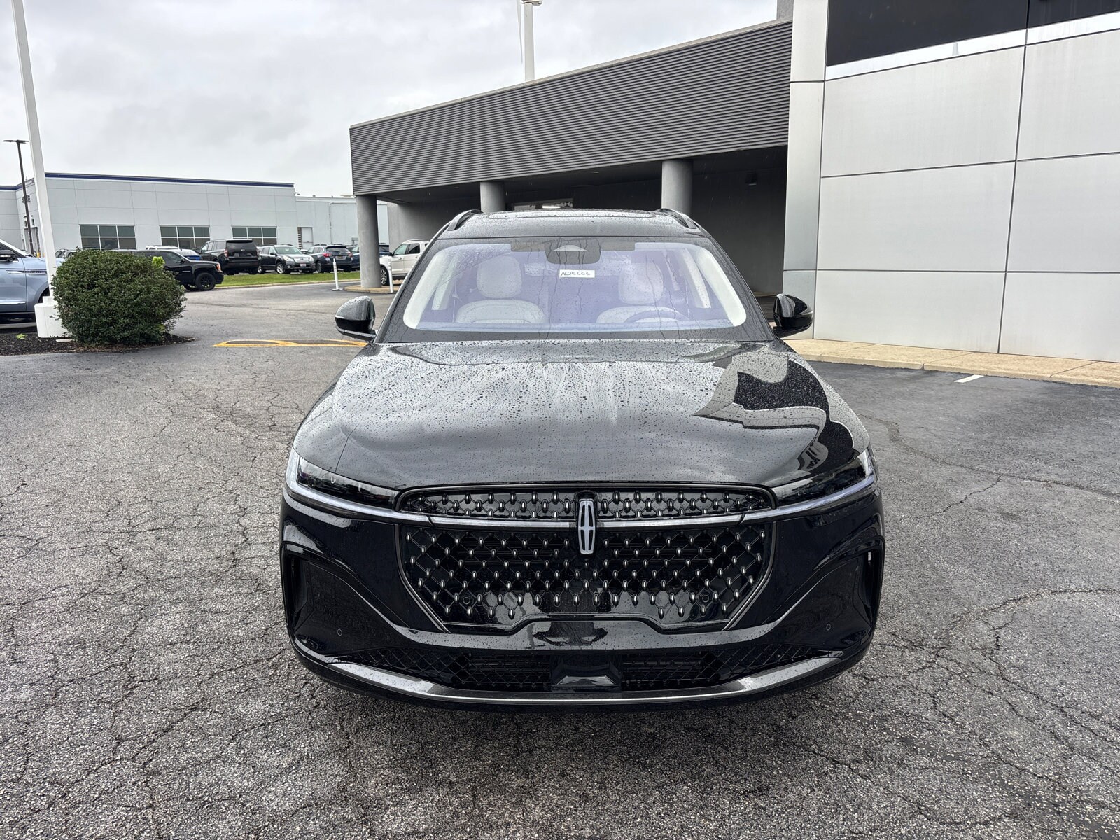 2025 Lincoln Nautilus Black Label photo 2