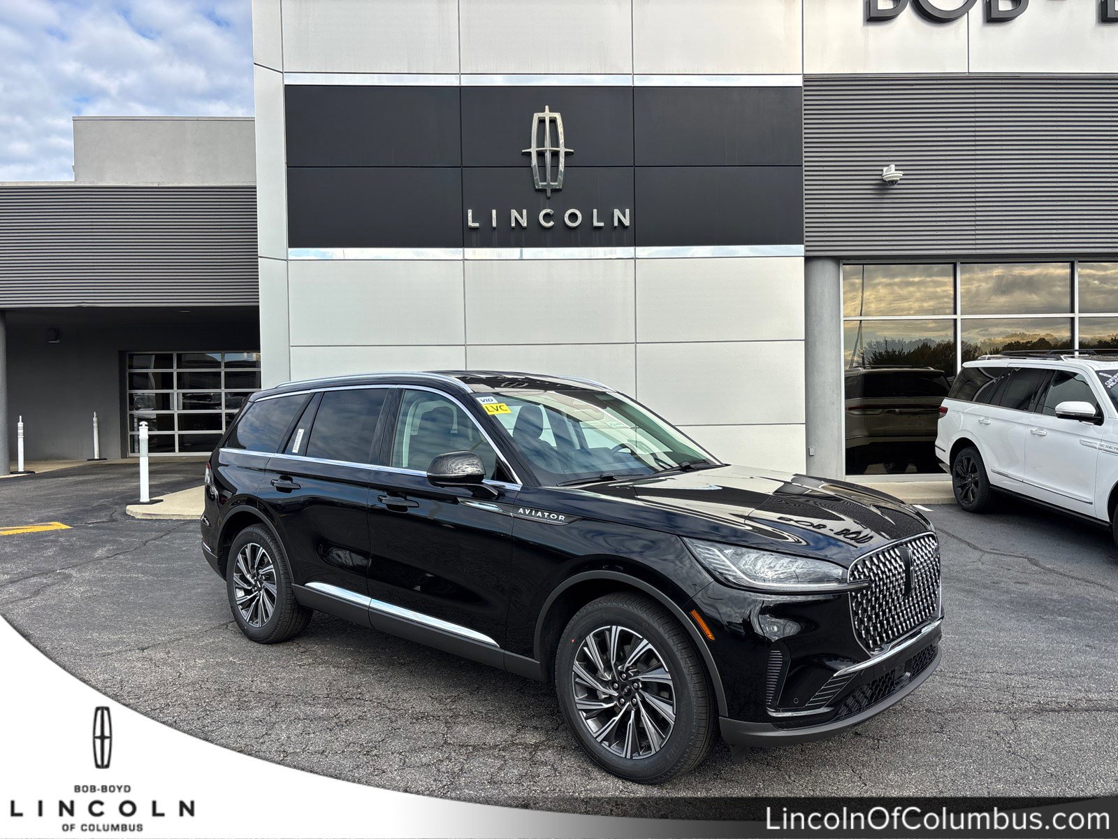 2026 Lincoln Aviator Premiere's photo