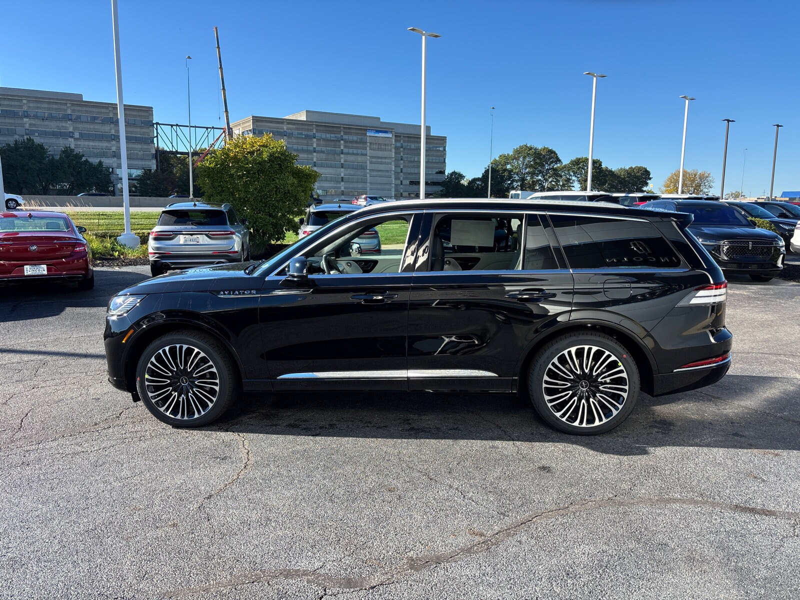 2026 Lincoln Aviator Black Label photo 4