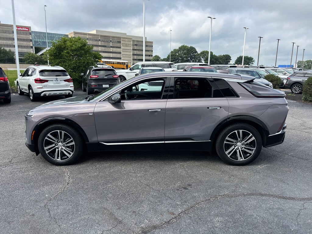 Used 2025 Cadillac Lyriq Luxury SUV