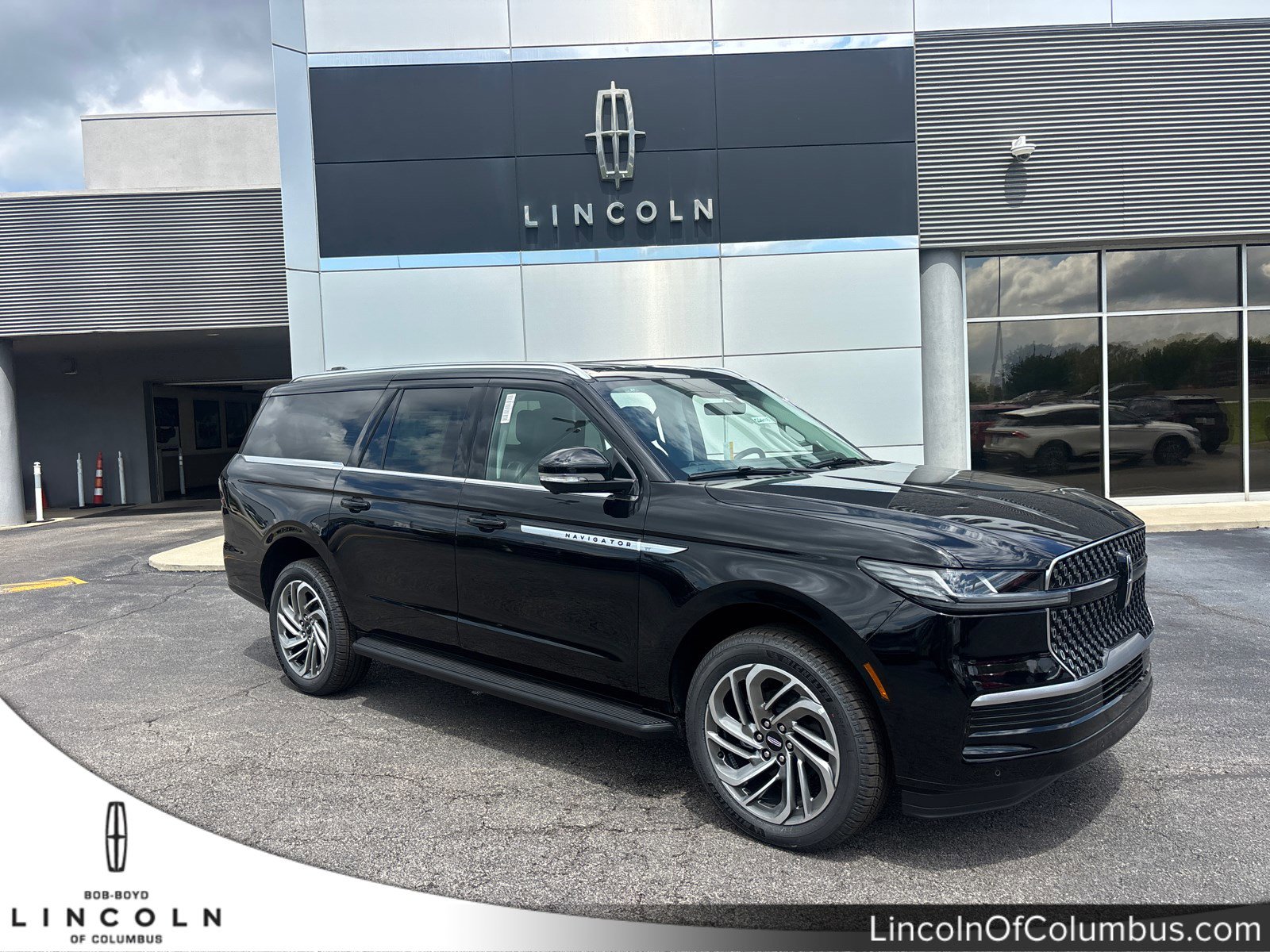 2026 Lincoln Navigator Premiere L 4WD's photo