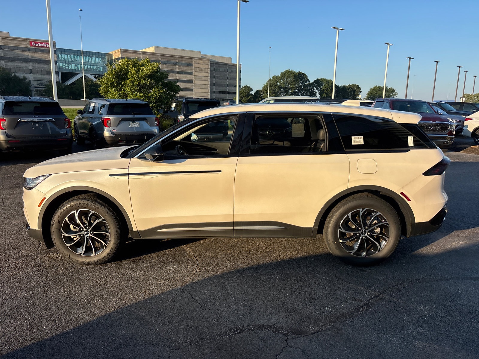 2026 Lincoln Nautilus Premiere - Photo 4