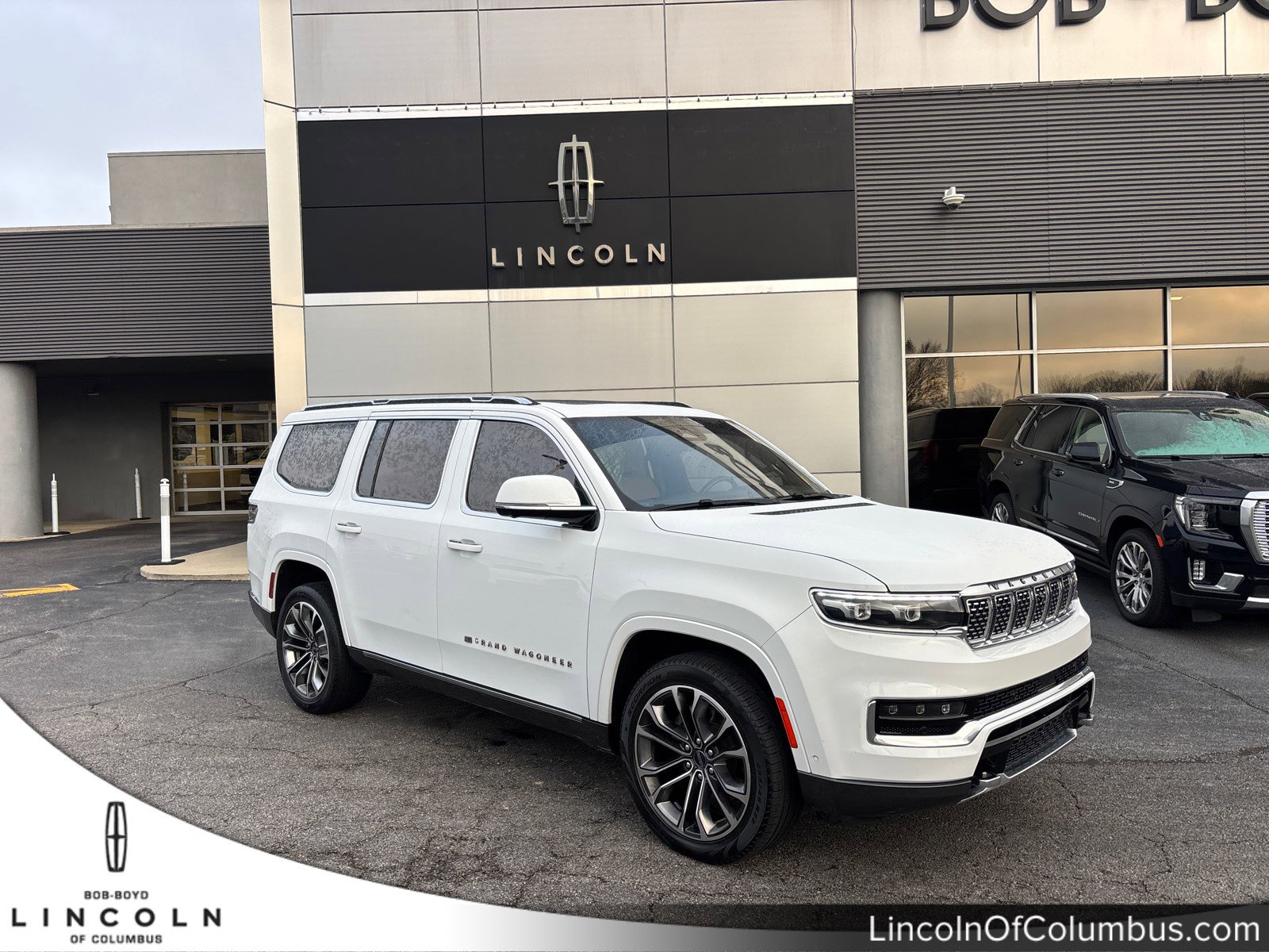 2022 Jeep Grand Wagoneer