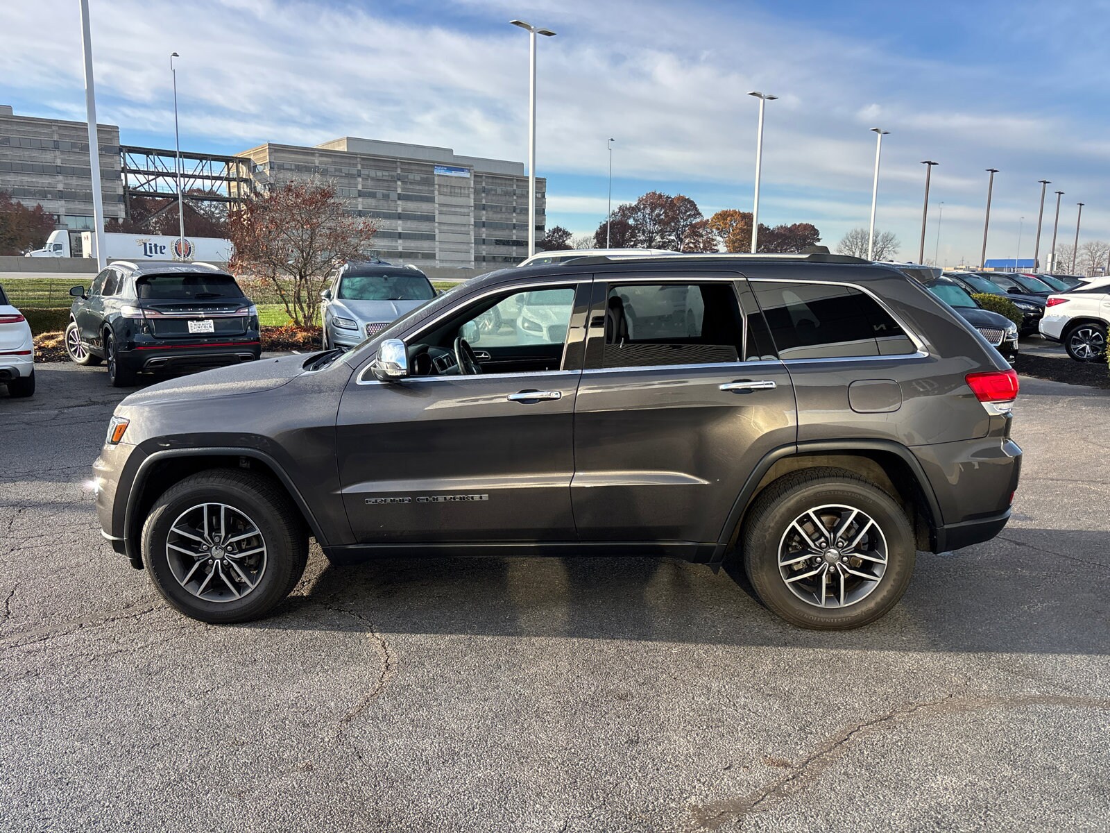 2018 Jeep Grand Cherokee Limited photo 2