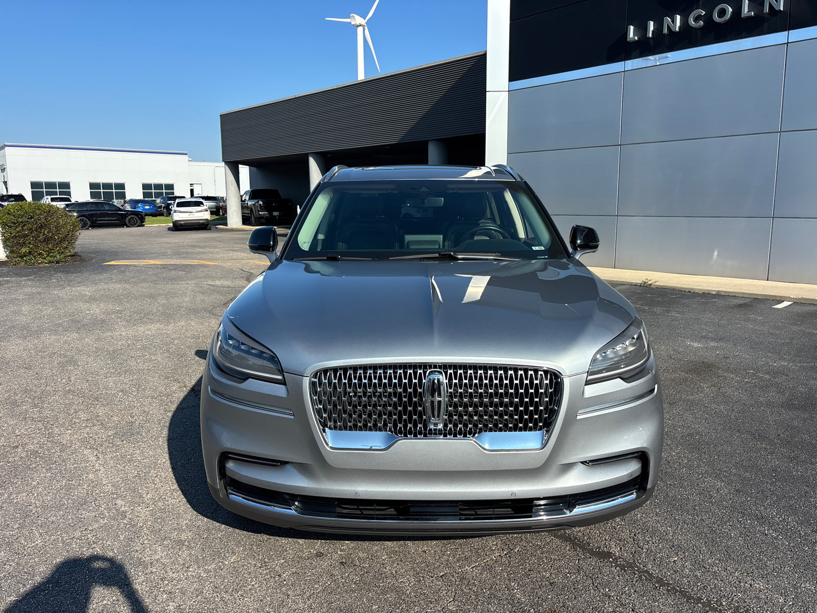 5LM5J7XC8RGL03004