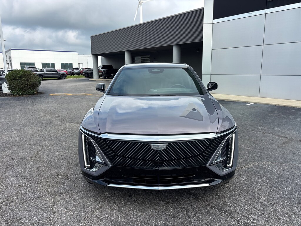 Used 2025 Cadillac Lyriq Luxury SUV
