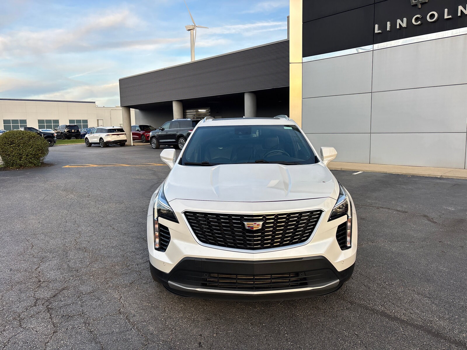 2019 Cadillac XT4 Premium Luxury photo 2