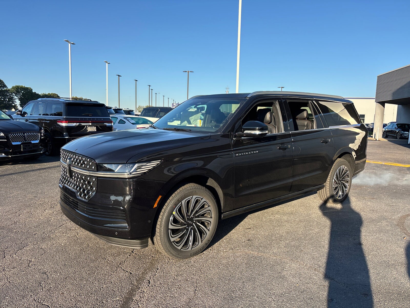 2025 Lincoln Navigator Black Label photo 3