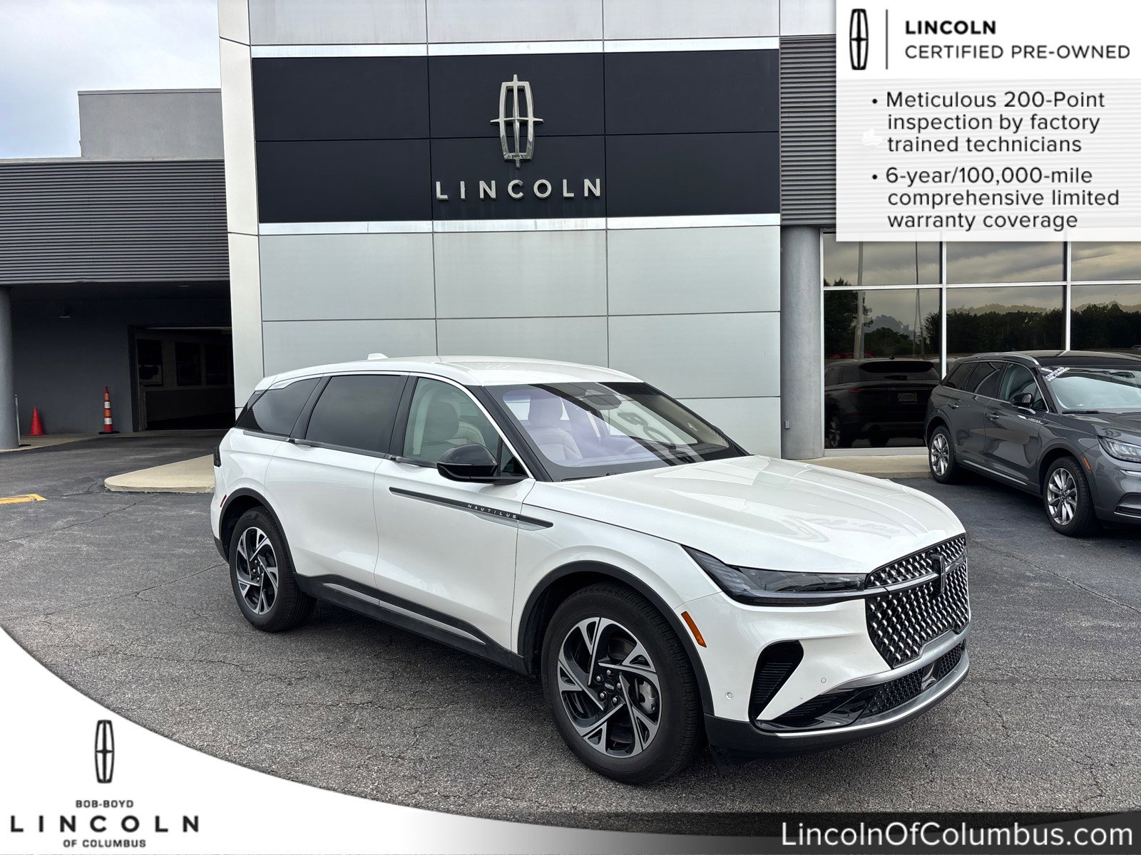 2024 Lincoln Nautilus Premiere AWD's photo
