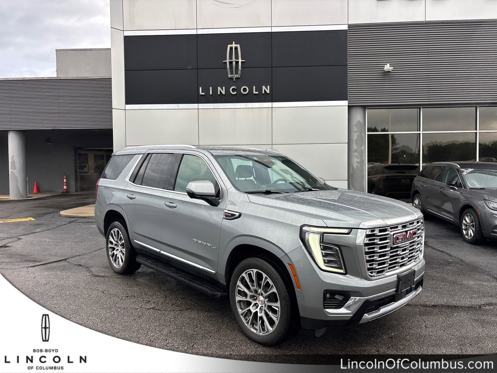 2025 GMC Yukon 4WD Denali's photo