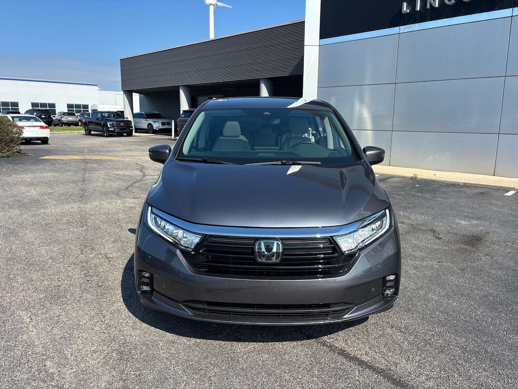 Used 2024 Honda Odyssey Touring Van