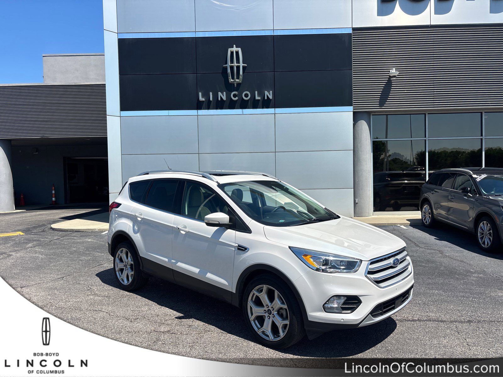 2019 Ford Escape Titanium 4WD's photo