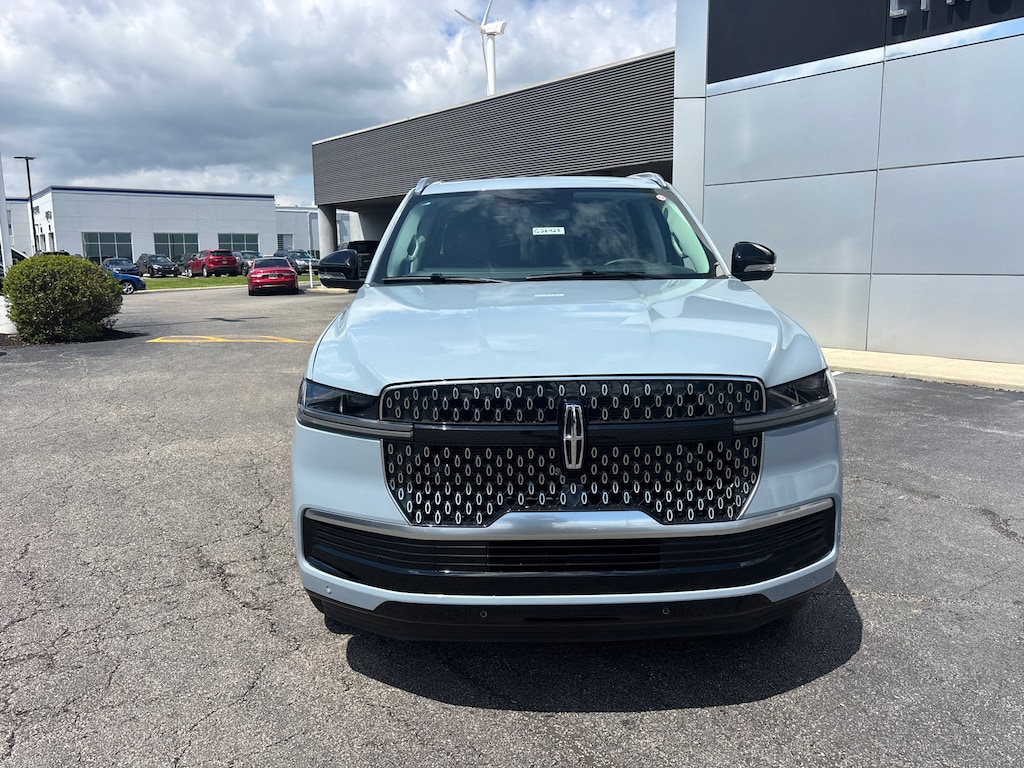 New 2026 Lincoln Navigator L Reserve SUV