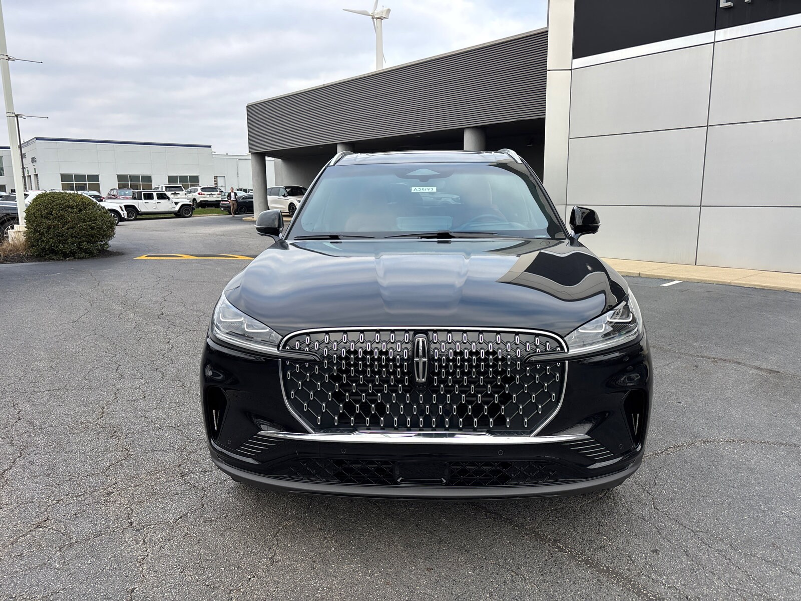 2025 Lincoln Aviator Reserve photo 2