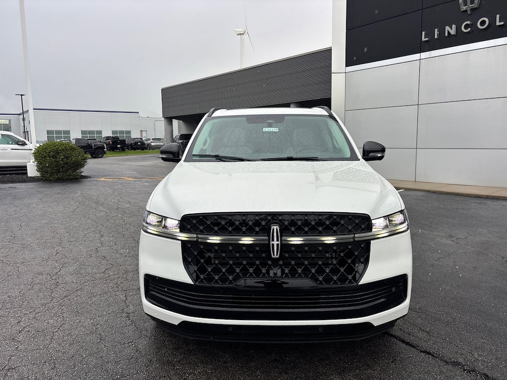 New 2026 Lincoln Navigator L Reserve SUV