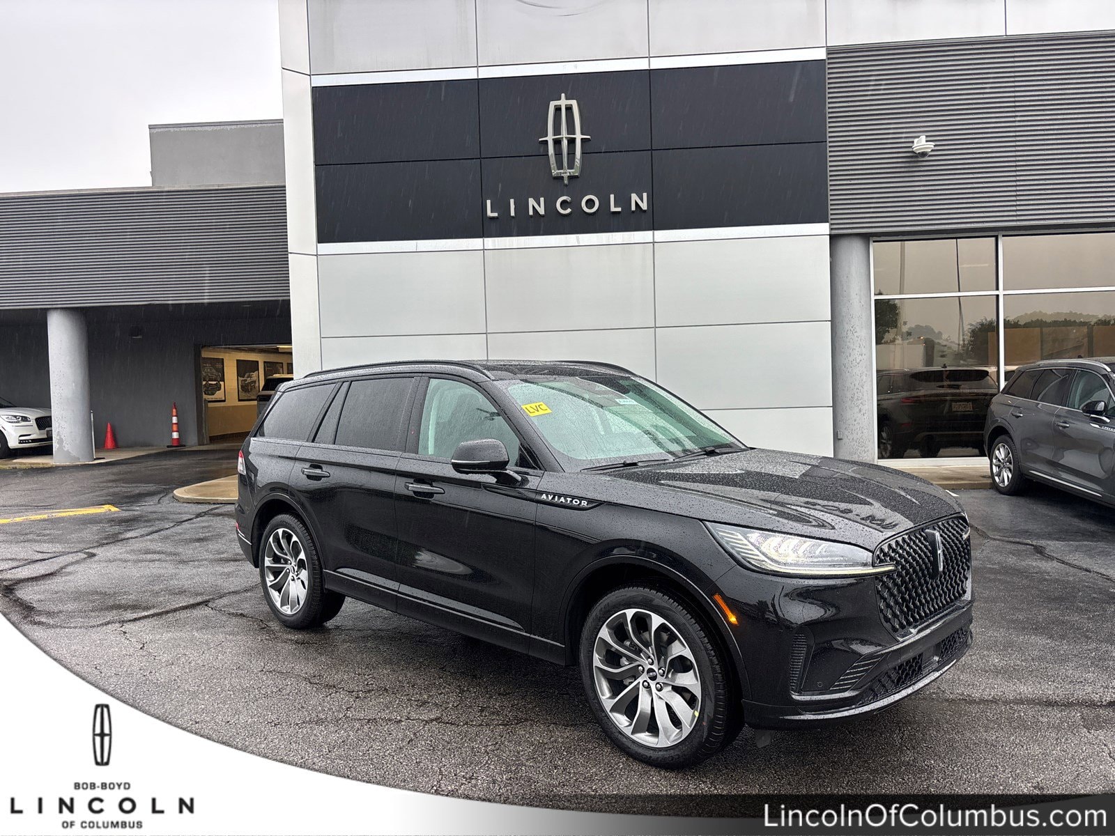 2026 Lincoln Aviator Premiere AWD's photo