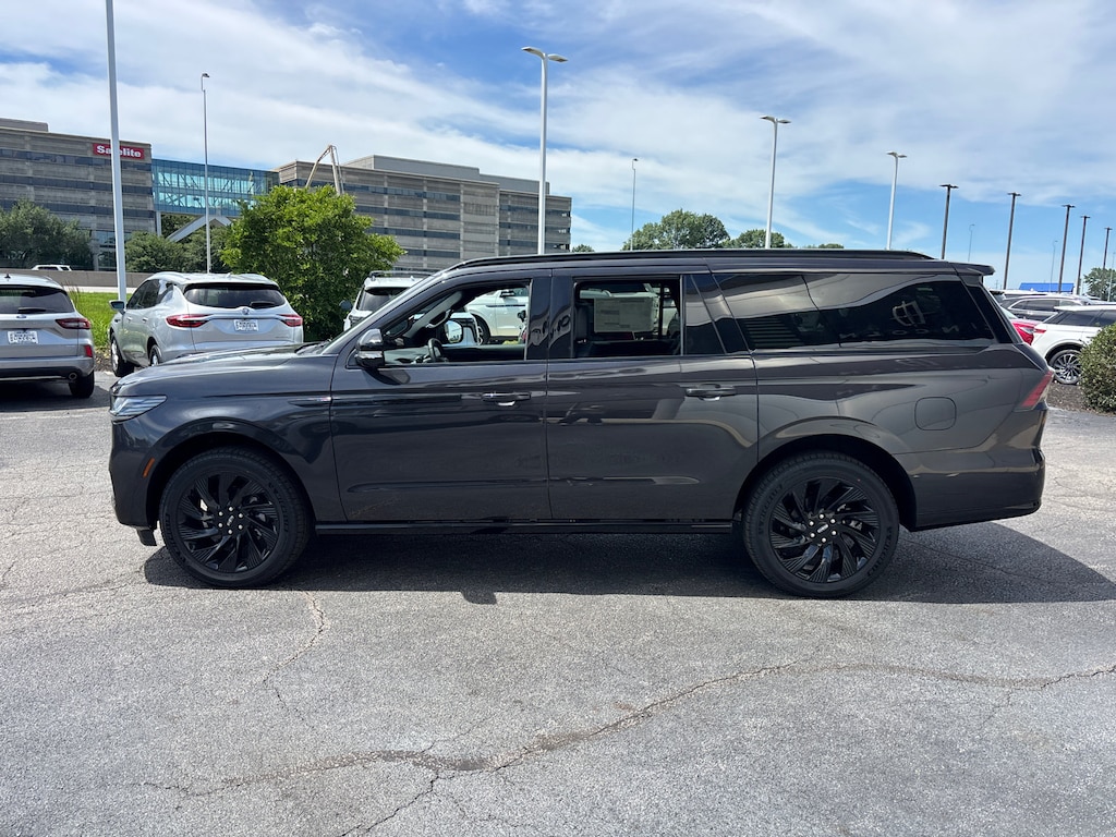 New 2026 Lincoln Navigator L Reserve SUV