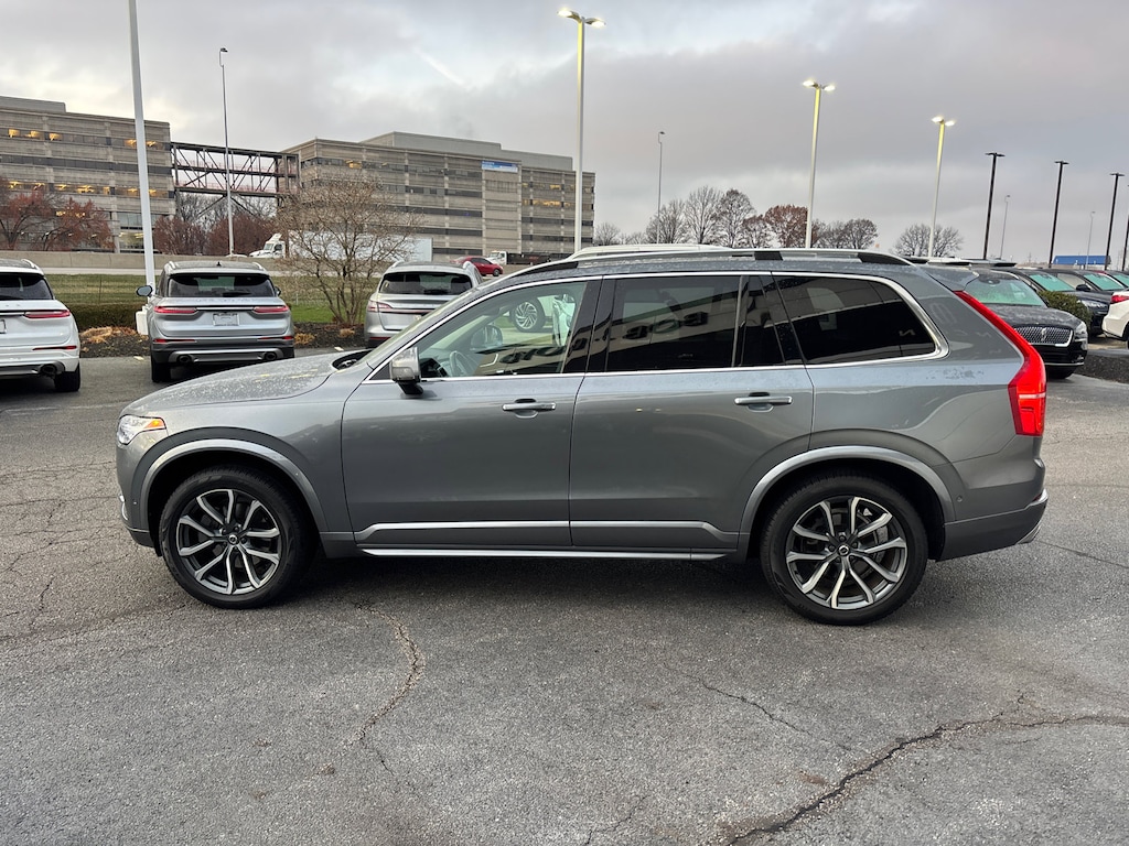 Used 2017 Volvo XC90 Momentum SUV