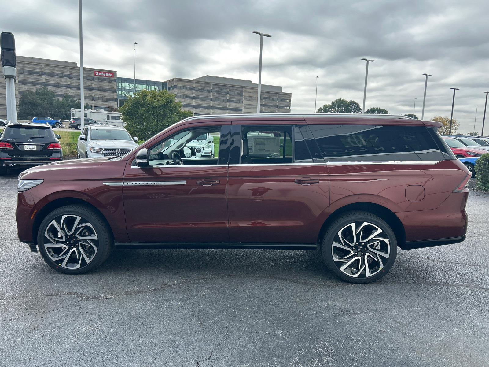 New 2027 Lincoln Navigator L Reserve SUV