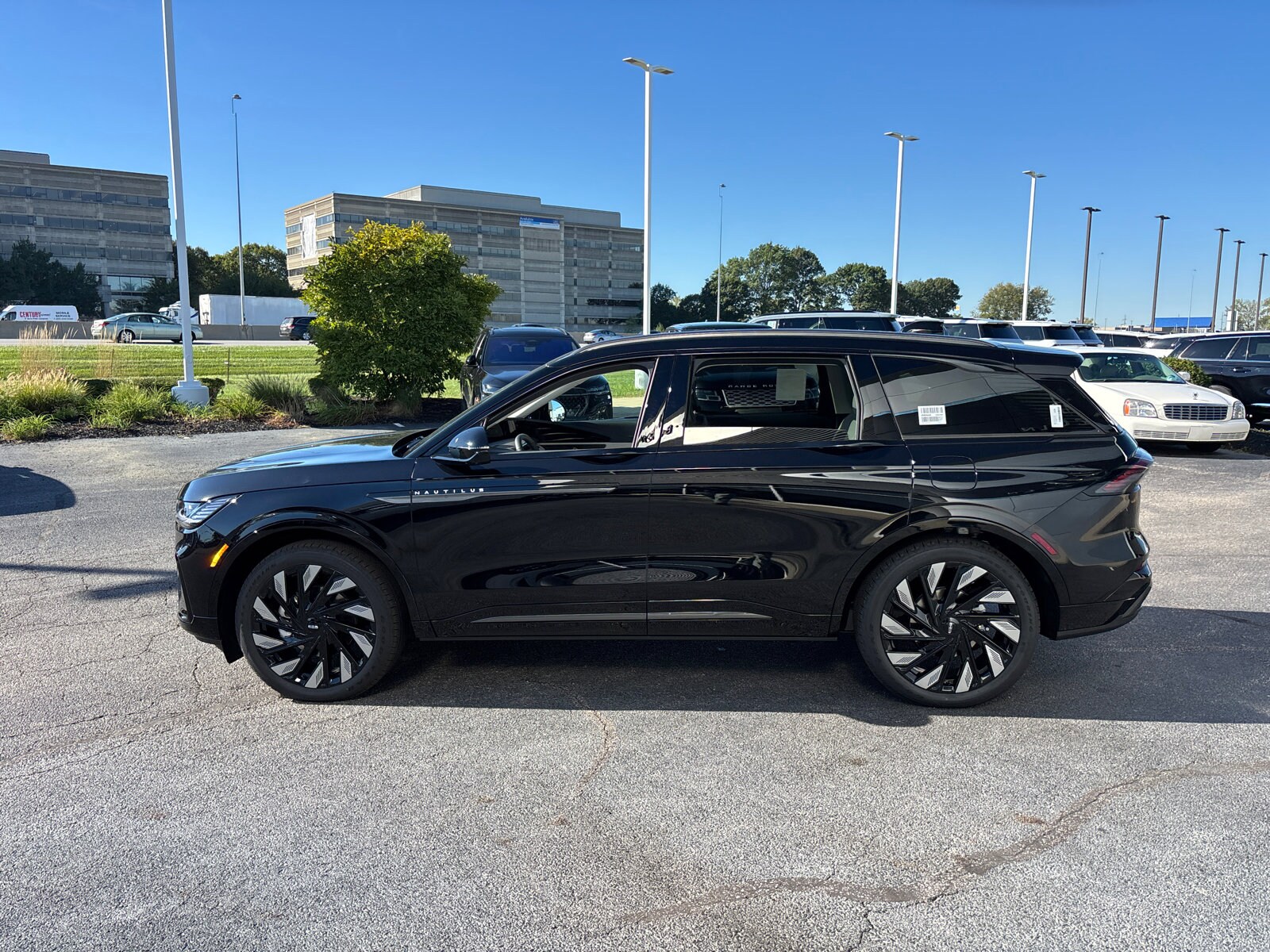 2026 Lincoln Nautilus Reserve photo 4