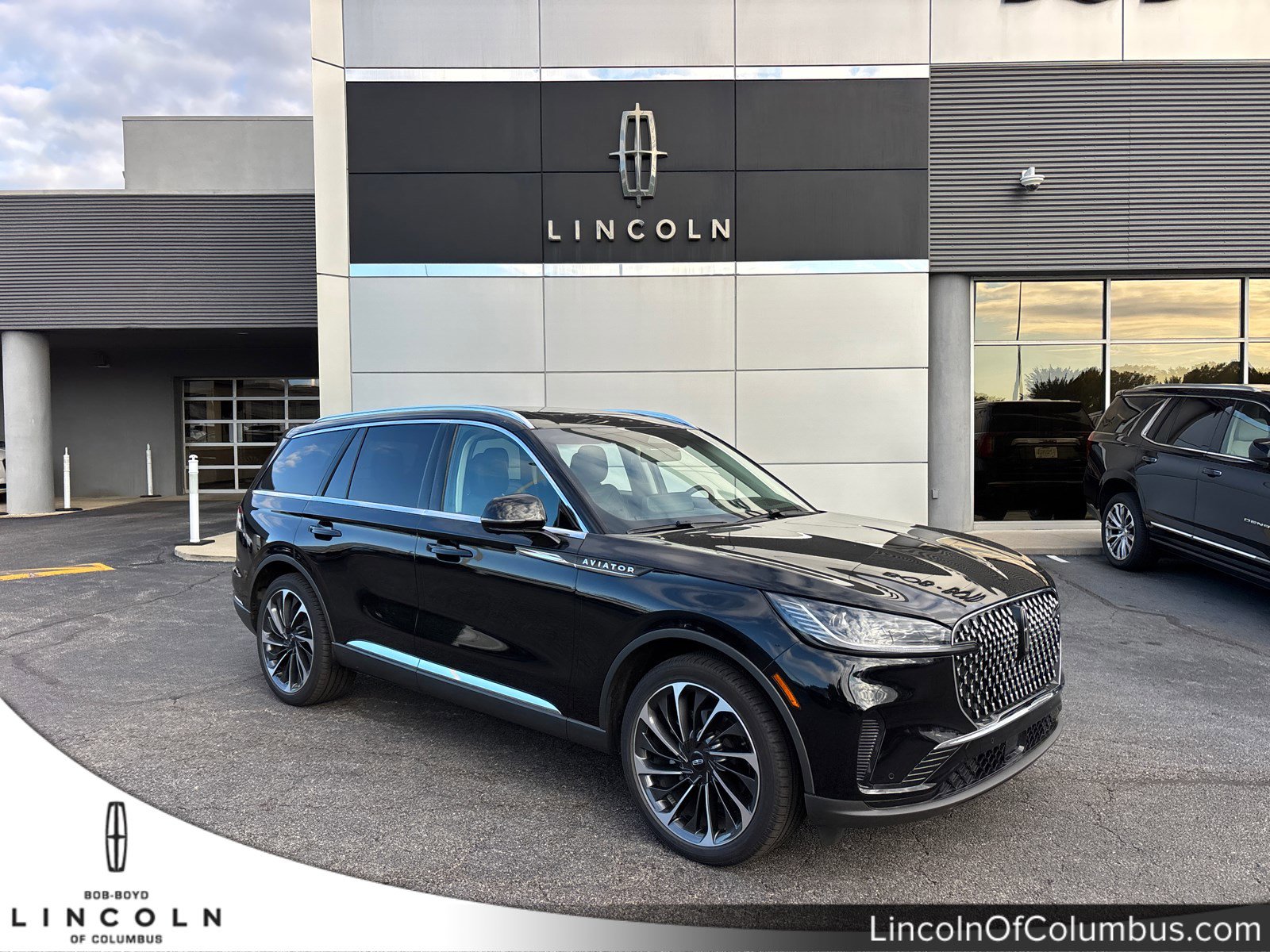 2025 Lincoln Aviator Reserve's photo