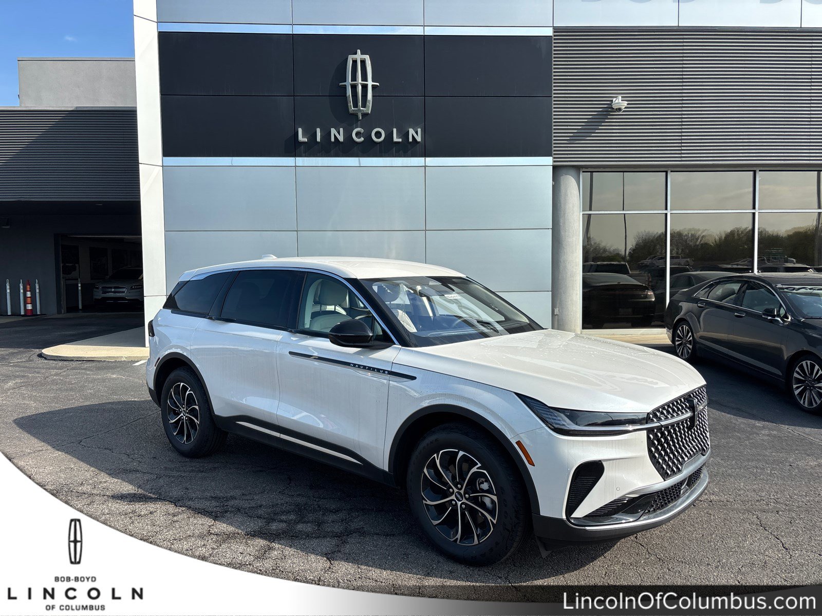 2026 Lincoln Nautilus Premiere AWD's photo