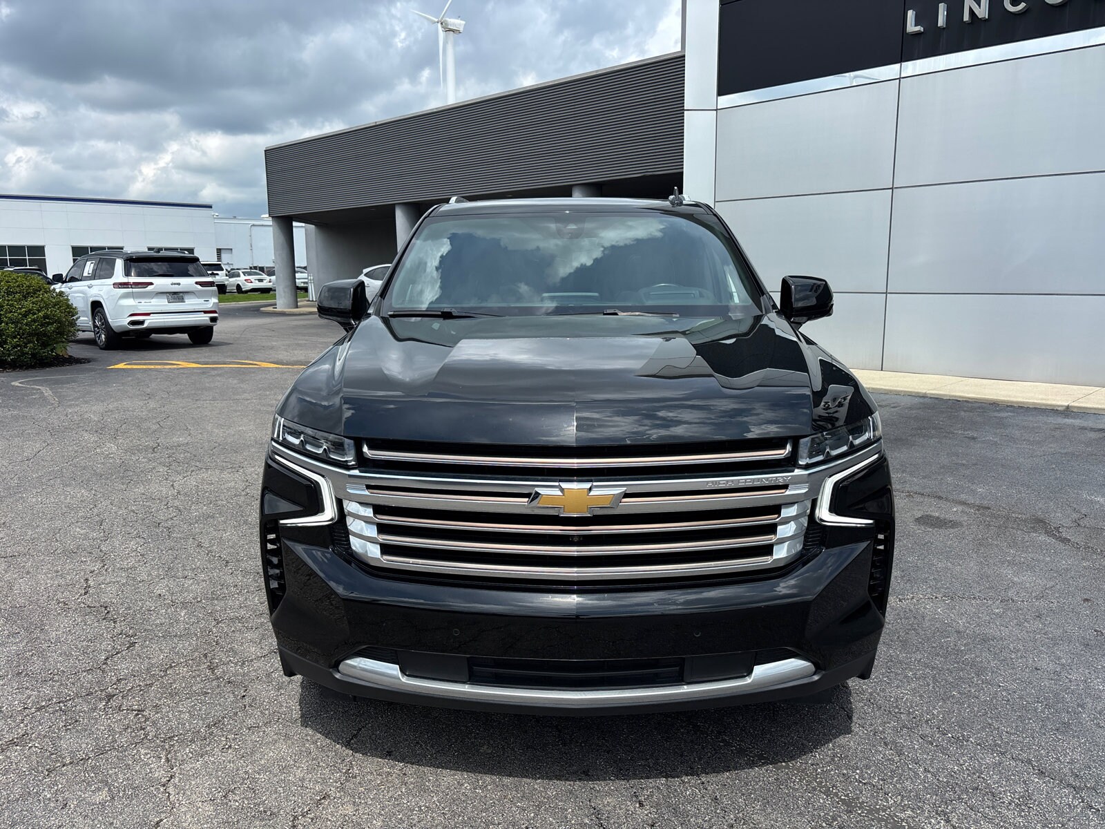 Used 2021 Chevrolet Tahoe High Country with VIN 1GNSKTKL2MR264034 for sale in Columbus, OH