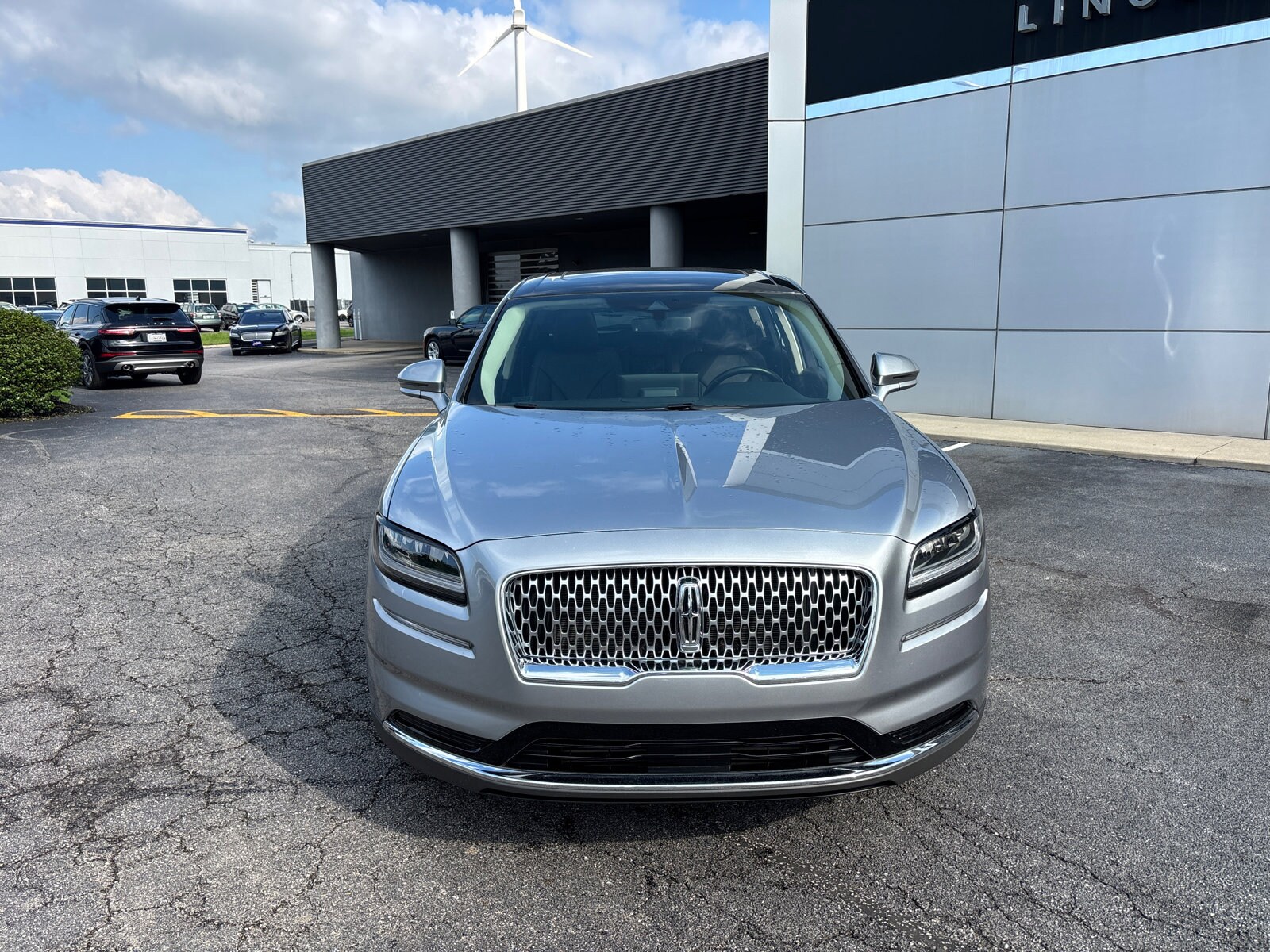 Certified 2022 Lincoln Nautilus Reserve with VIN 2LMPJ6K95NBL06479 for sale in Columbus, OH