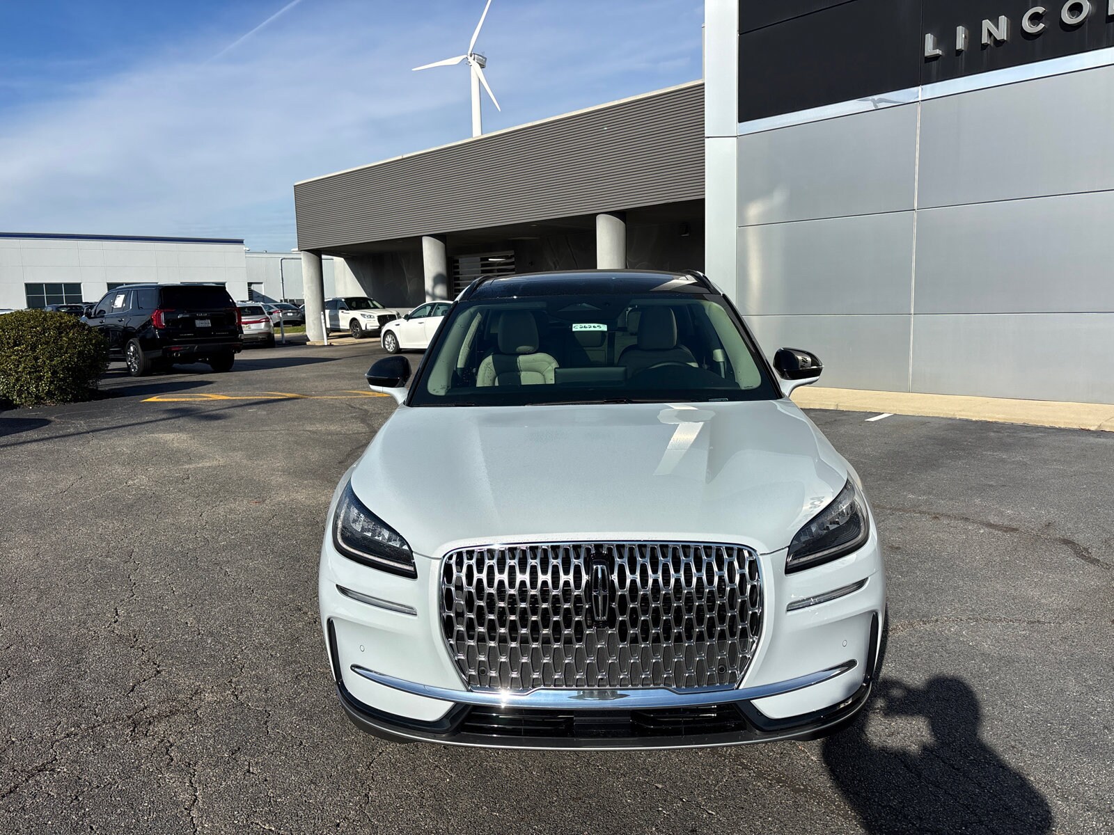 2026 Lincoln Corsair Premiere photo 2